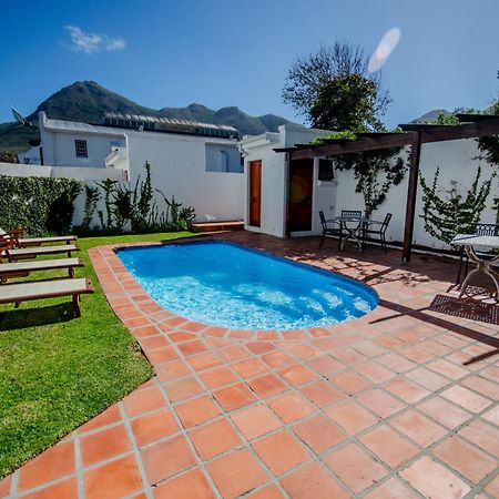Noordhoek Village Hotel Экстерьер фото