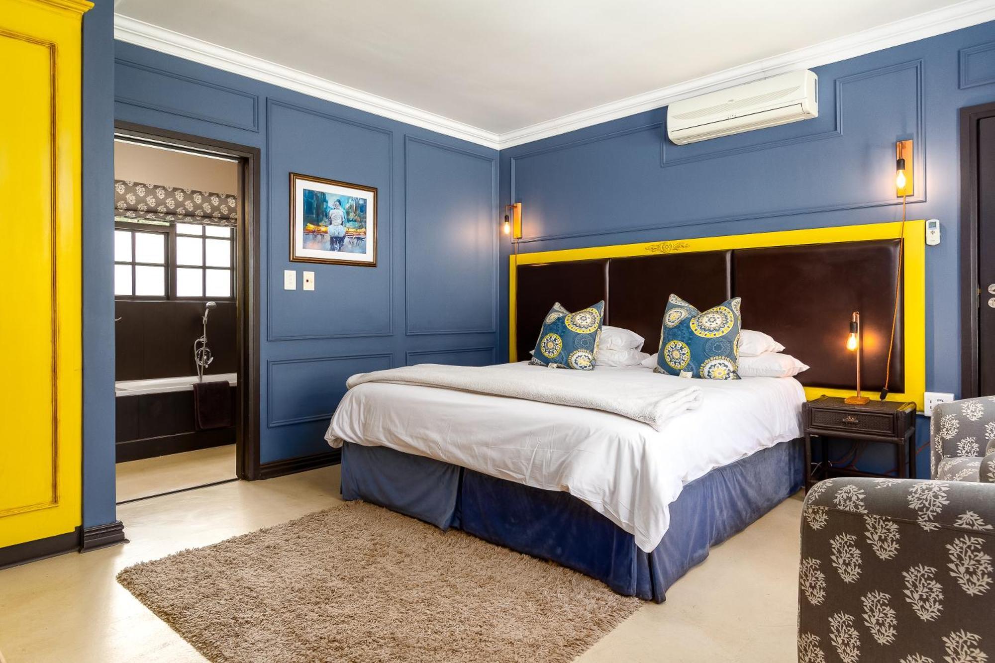 Noordhoek Village Hotel Экстерьер фото