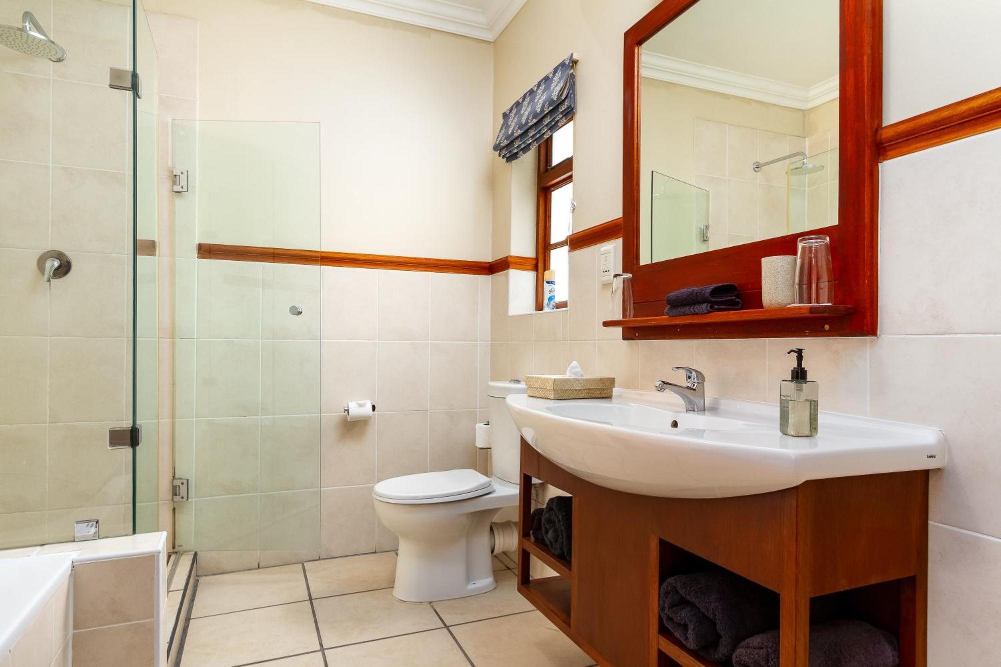 Noordhoek Village Hotel Экстерьер фото
